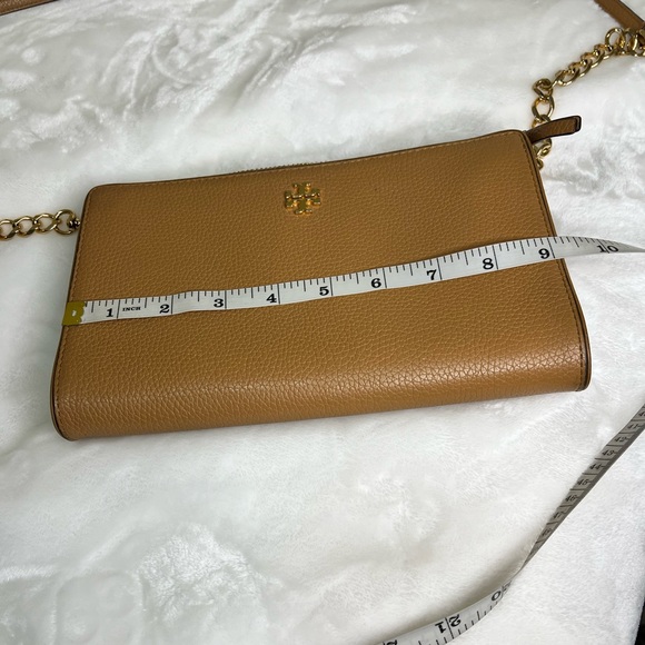 Tory Burch crossbody purse. - Picture 6 of 8